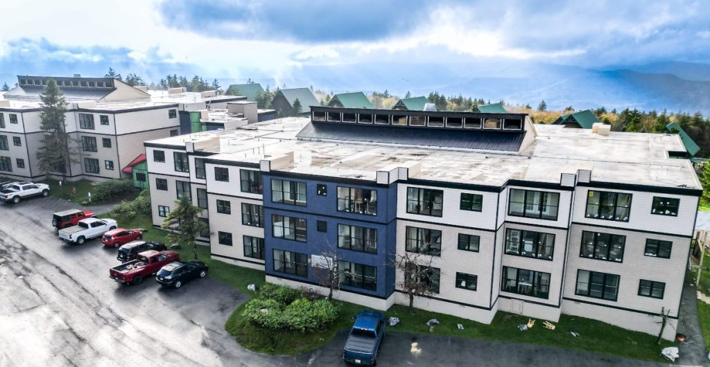 Snowshoe condo rental income